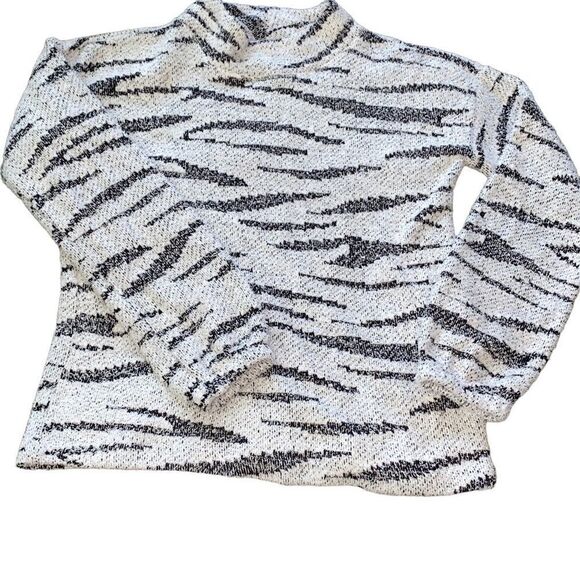 Maurice’s Zebra Pattern Sweater XSmall - Picture 1 of 5